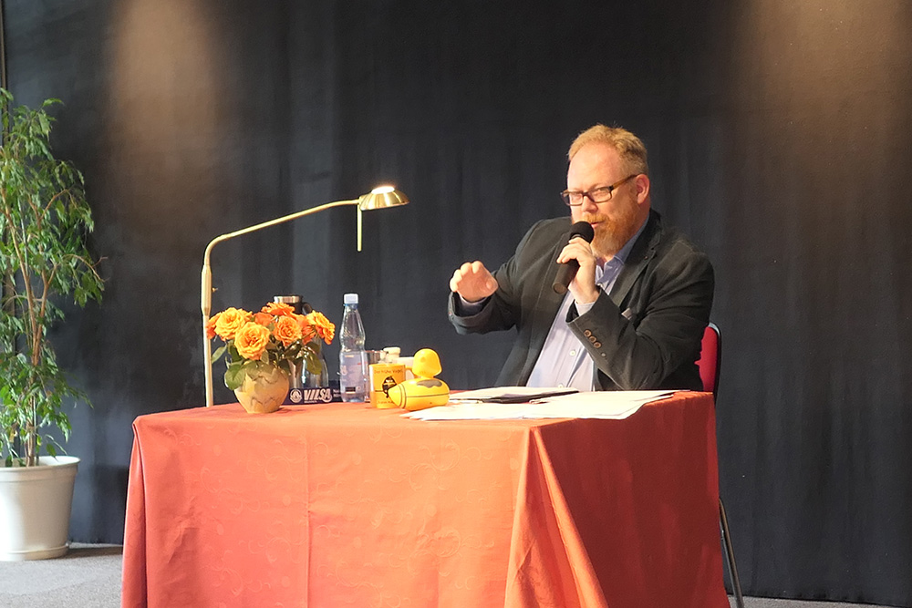 Moderator Lars Cohrs zu Gast im Heimatverein Eystrup